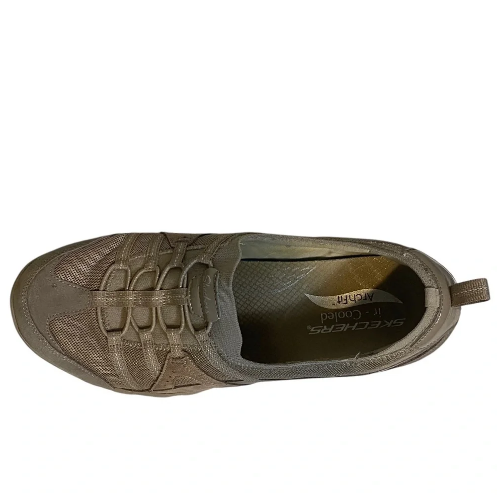 Skechers Tan Slip-On Sneakers Relaxed fit with arch support Sz 11